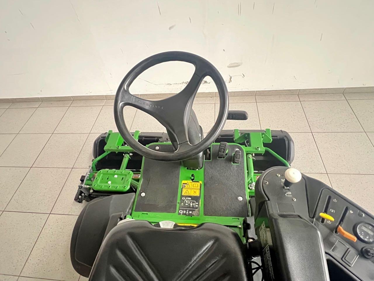 Sonstige Golftechnik des Typs John Deere 2500 E-Cut Hybrid, Gebrauchtmaschine in Beckum (Bild 5)