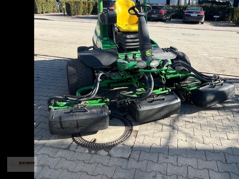 Sonstige Golftechnik of the type John Deere 8700 A, Gebrauchtmaschine in Kirchheim b. München (Picture 1)