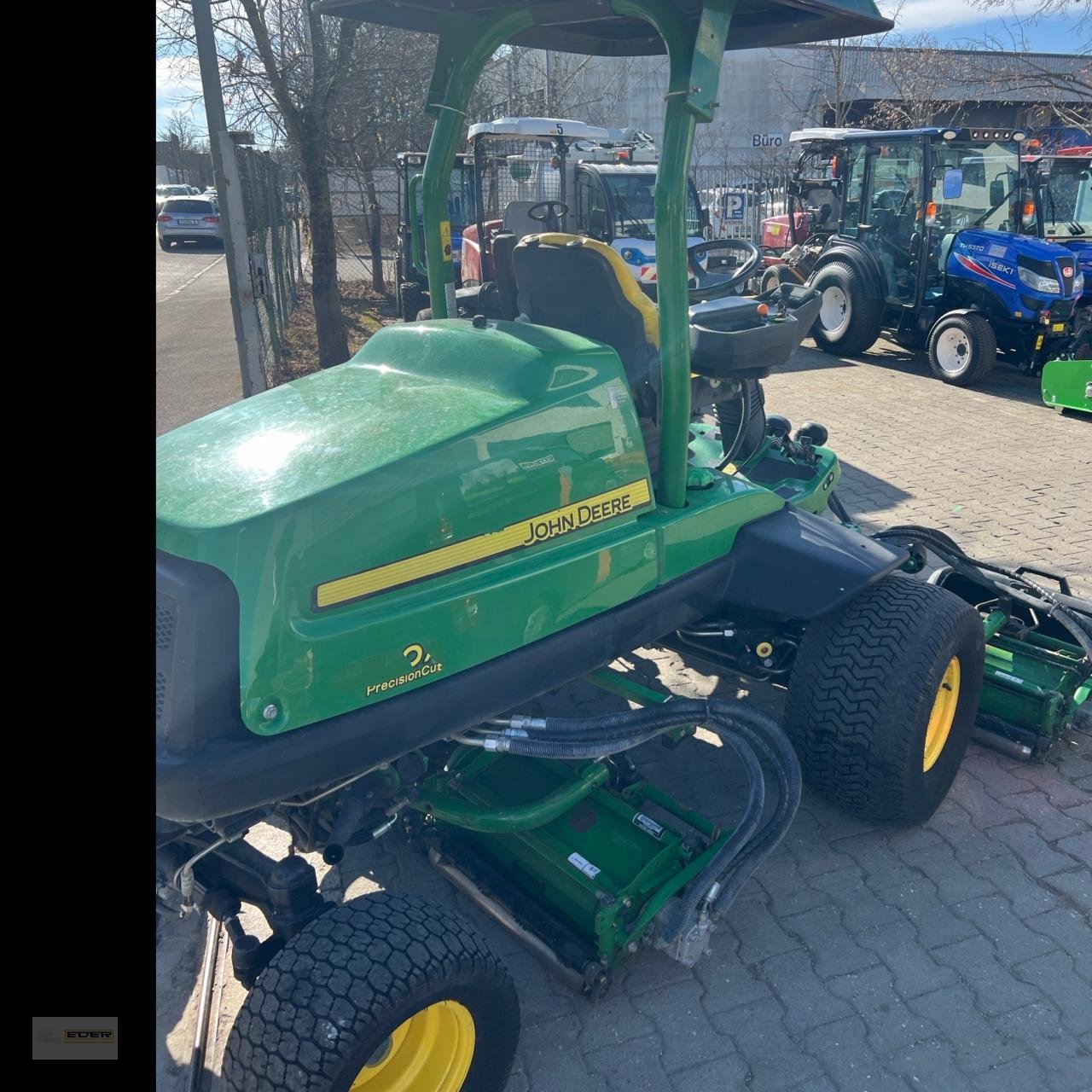 Sonstige Golftechnik типа John Deere 8700 A, Gebrauchtmaschine в Kirchheim b. München (Фотография 7)