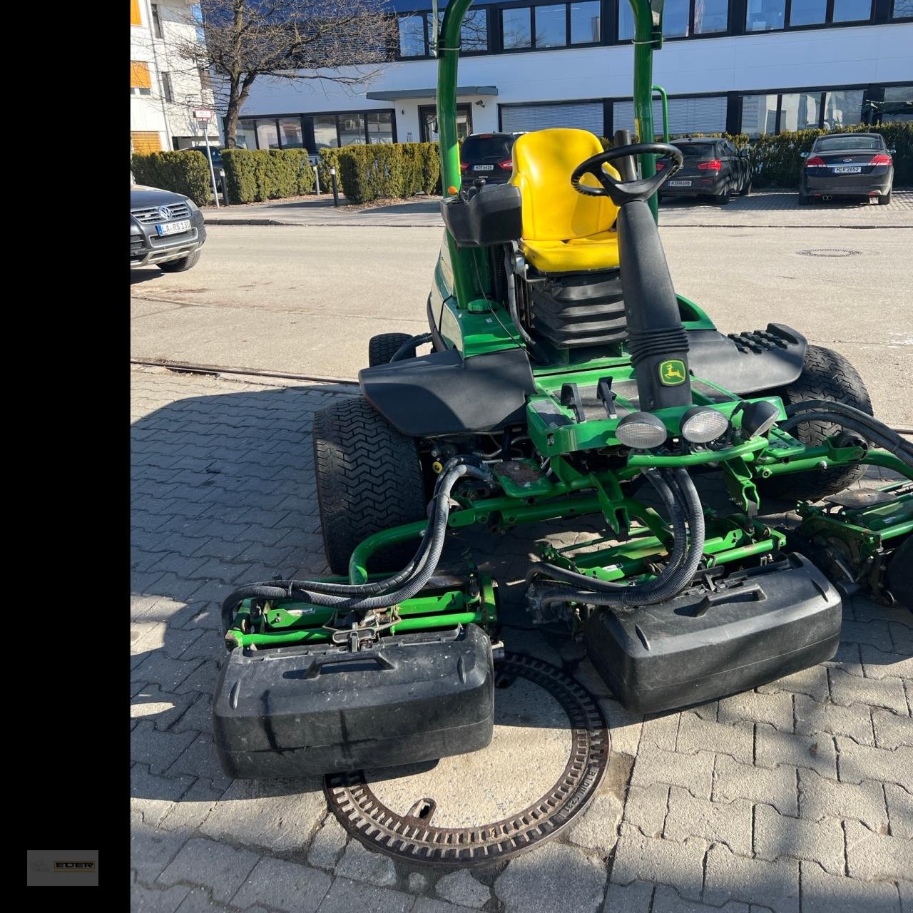 Sonstige Golftechnik a típus John Deere 8700 A, Gebrauchtmaschine ekkor: Kirchheim b. München (Kép 2)