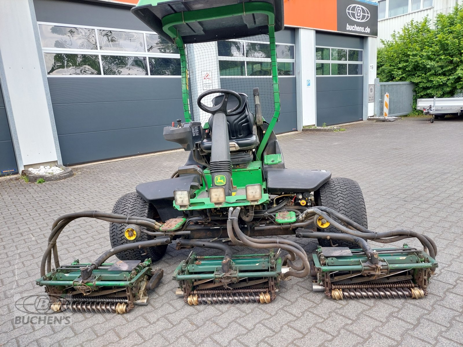 Sonstige Golftechnik des Typs John Deere 8700A, Gebrauchtmaschine in Olpe (Bild 2)