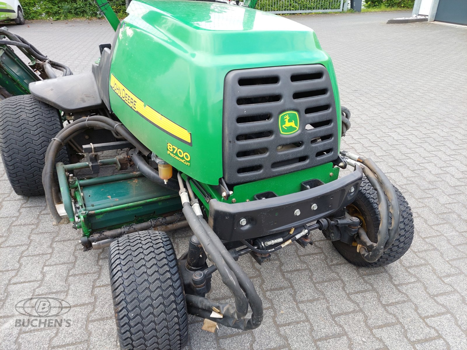 Sonstige Golftechnik des Typs John Deere 8700A, Gebrauchtmaschine in Olpe (Bild 3)