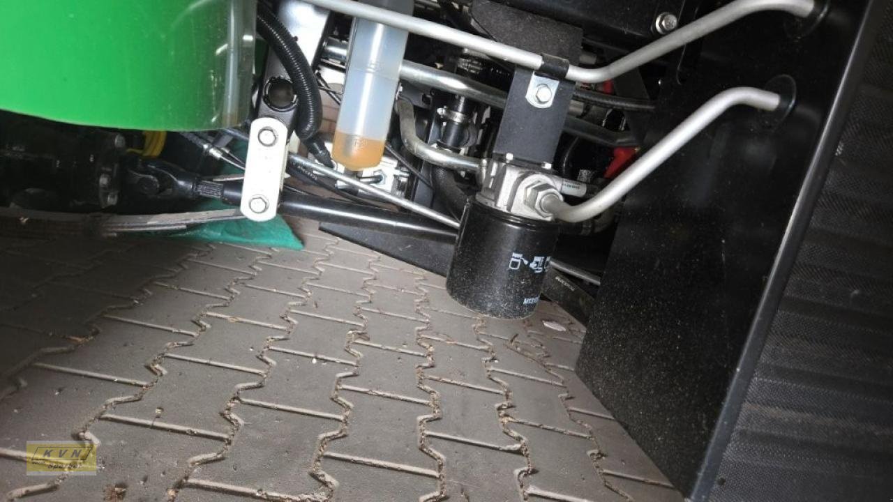 Sonstige Golftechnik des Typs John Deere ProGator 2030A, Neumaschine in Fürth (Bild 16)