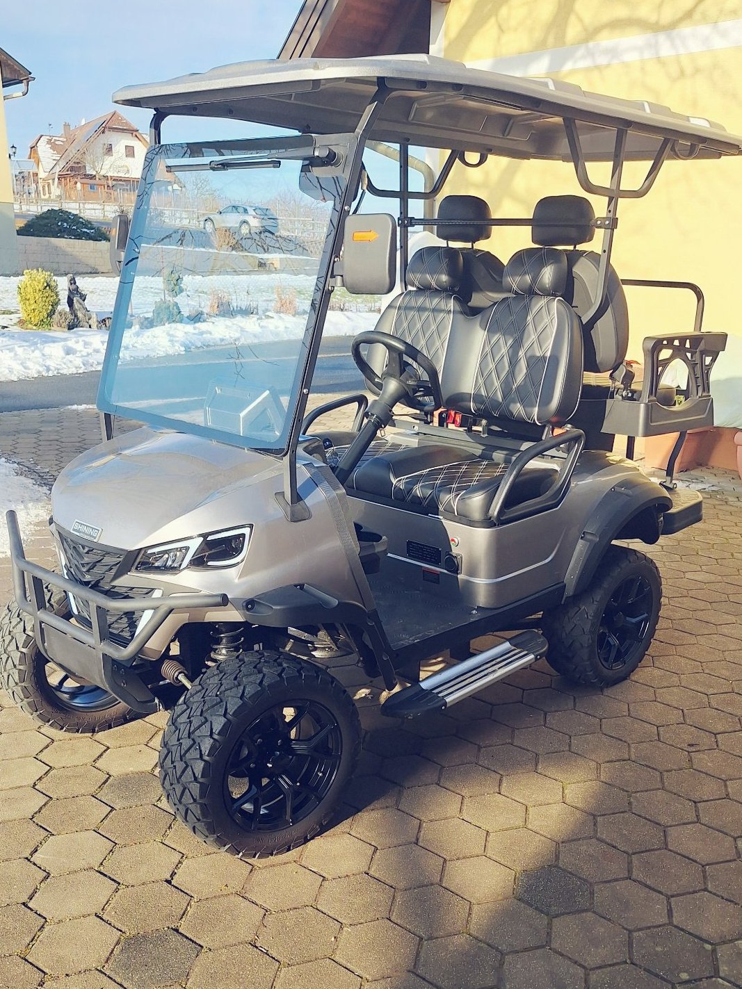 Sonstige Golftechnik типа Shining Vehicle Co. Shining Golf Cart, Gebrauchtmaschine в Burgauberg (Фотография 1)