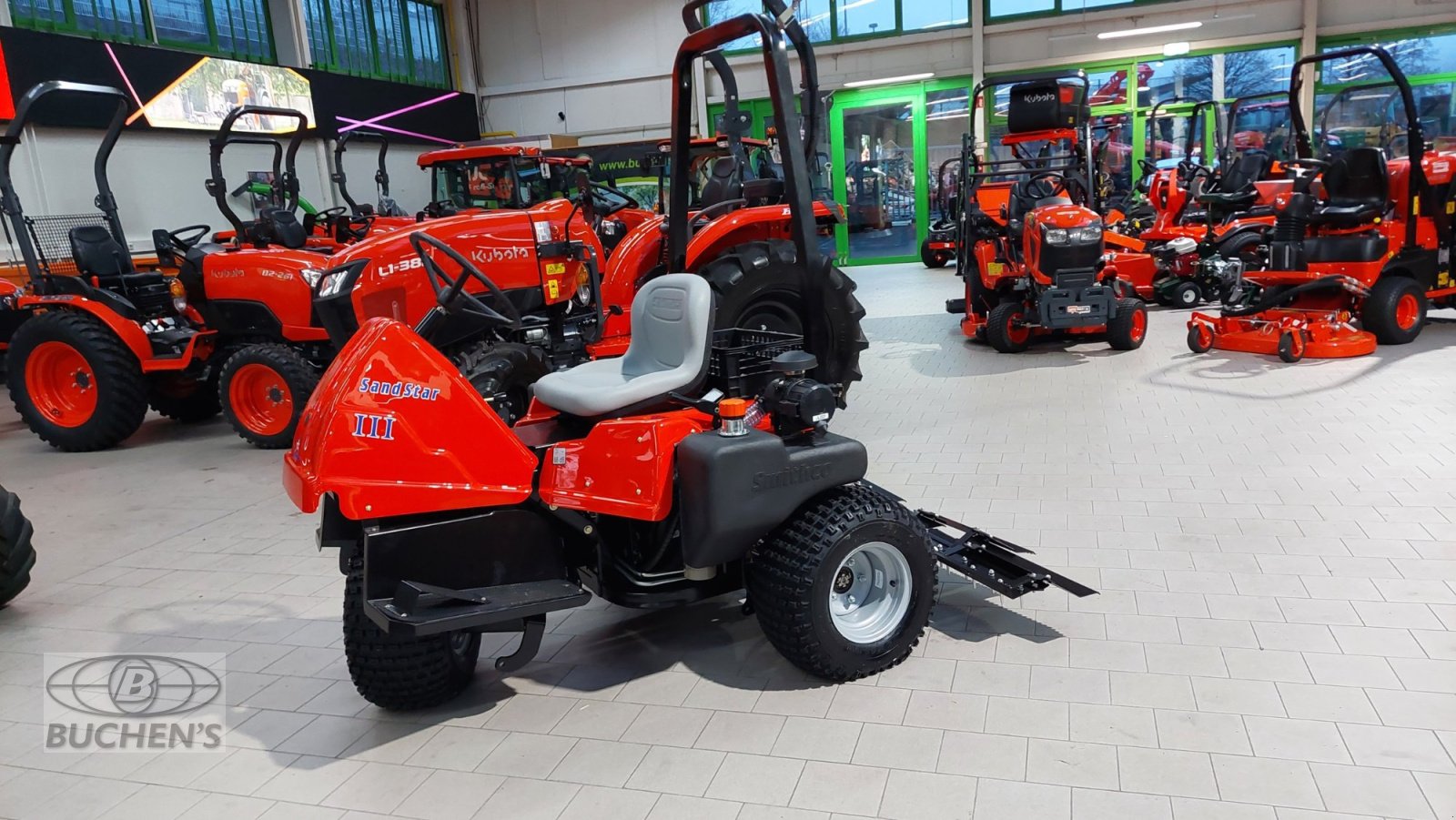 Sonstige Golftechnik des Typs Smithco Sand Star III  Allrad, Neumaschine in Olpe (Bild 3)