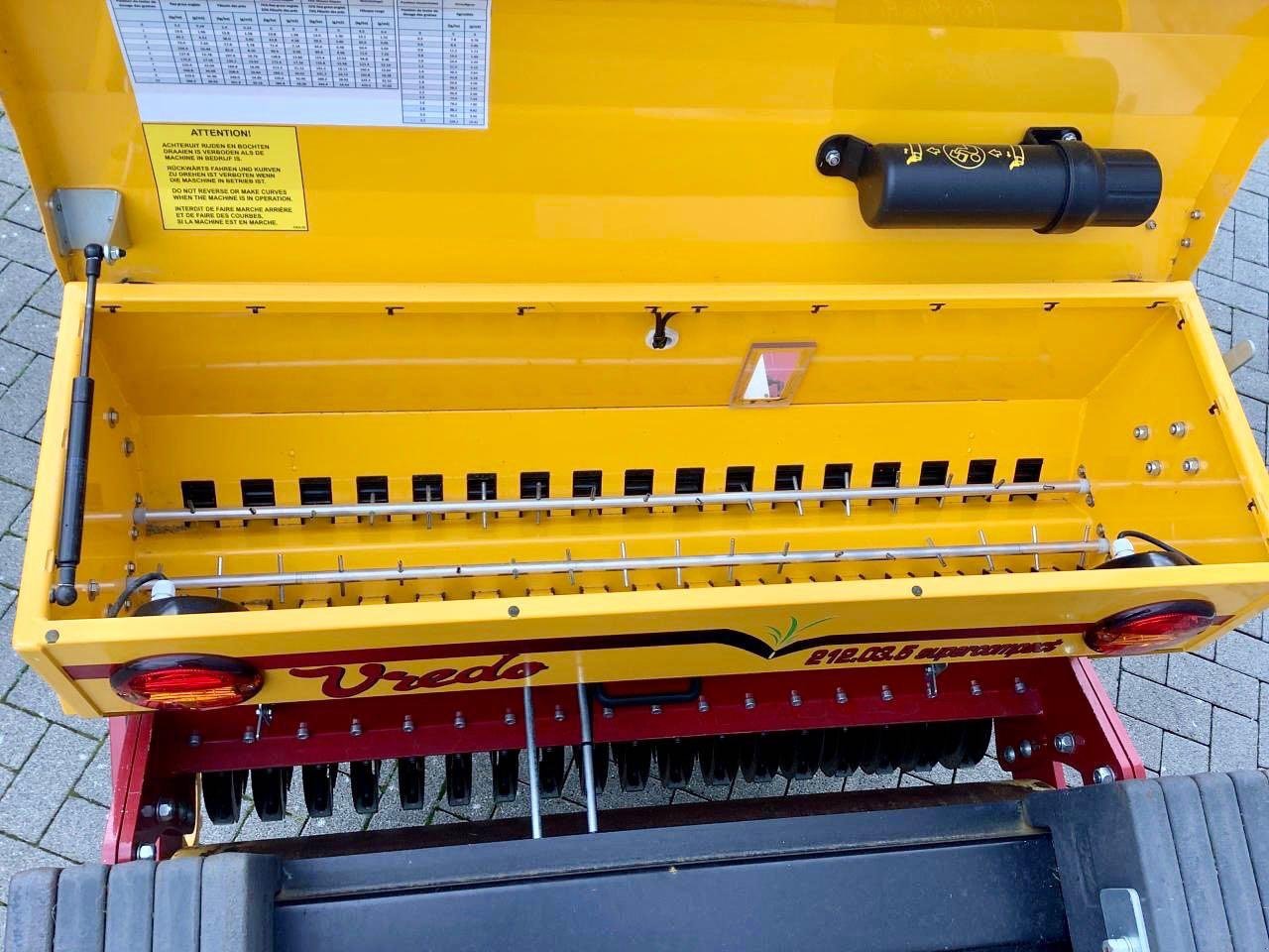 Sonstige Golftechnik typu Sonstige Vredo Super Compact 212.035T Durchsämaschine, Neumaschine v Beckum (Obrázek 8)