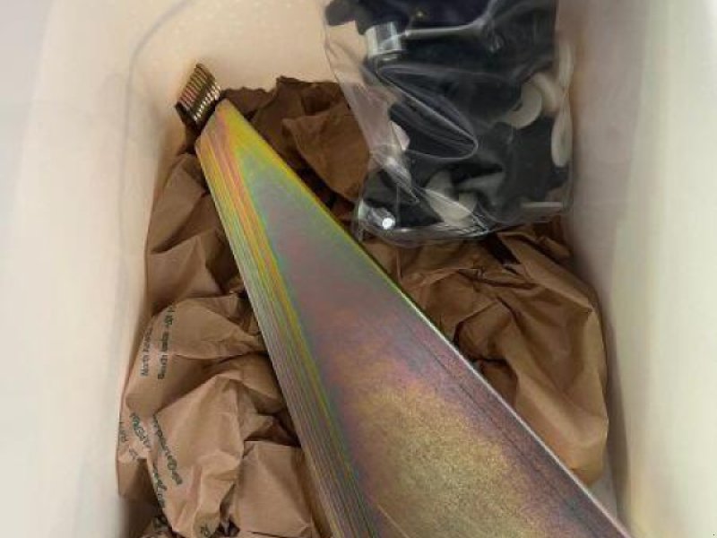 Sonstige Grünlandtechnik & Futtererntetechnik типа CLAAS Breitstreueinricht DISCO 9200, Gebrauchtmaschine в Grimma (Фотография 1)