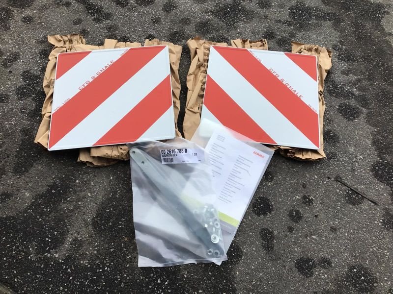 Sonstige Grünlandtechnik & Futtererntetechnik типа CLAAS H-WARNTAFELN SERIE S03.0010, Neumaschine в Arnstorf (Фотография 1)