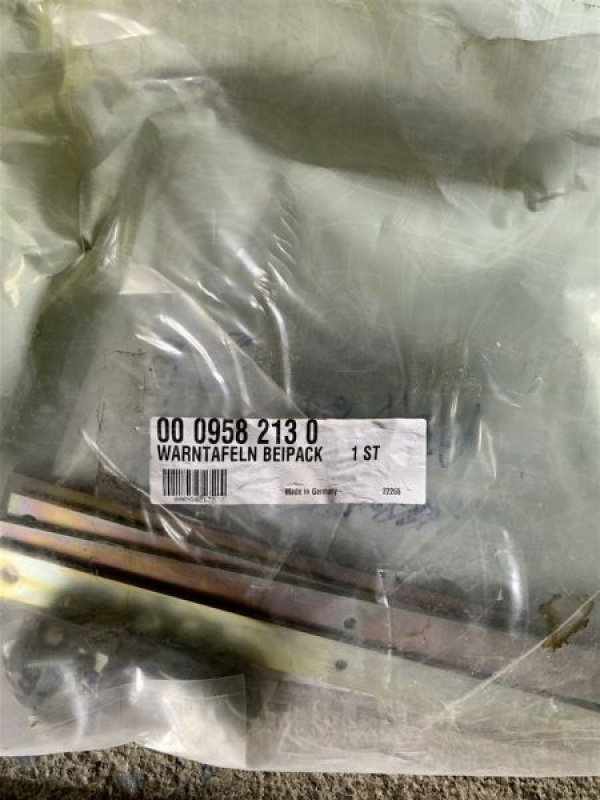 Sonstige Grünlandtechnik & Futtererntetechnik Türe ait CLAAS WARNTAFELN FÜR LINER 370 TANDE, Neumaschine içinde Grabenstätt-Erlstätt (resim 2)