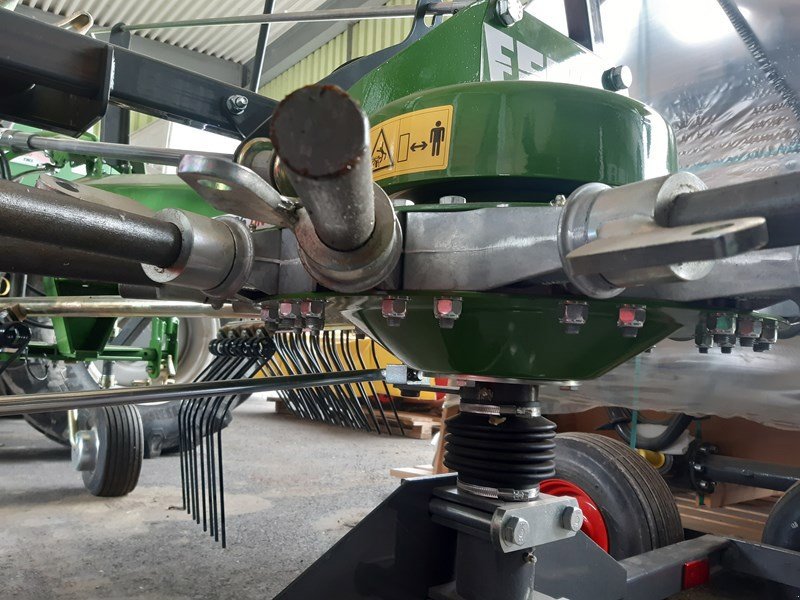 Sonstige Grünlandtechnik & Futtererntetechnik typu Fendt Former 426 DN hydr. Schwadtuch, Neumaschine v Hindelbank (Obrázek 6)