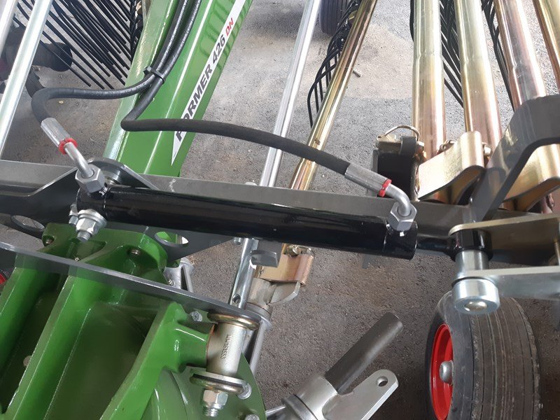 Sonstige Grünlandtechnik & Futtererntetechnik typu Fendt Former 426 DN hydr. Schwadtuch, Neumaschine v Hindelbank (Obrázek 5)