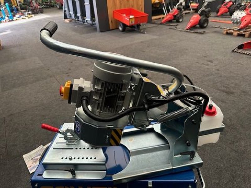 Sonstige Grünlandtechnik & Futtererntetechnik Türe ait Göweil Messerschleifer MS100 mit Kühleinrichtung 400V, Neumaschine içinde Tamsweg (resim 12)