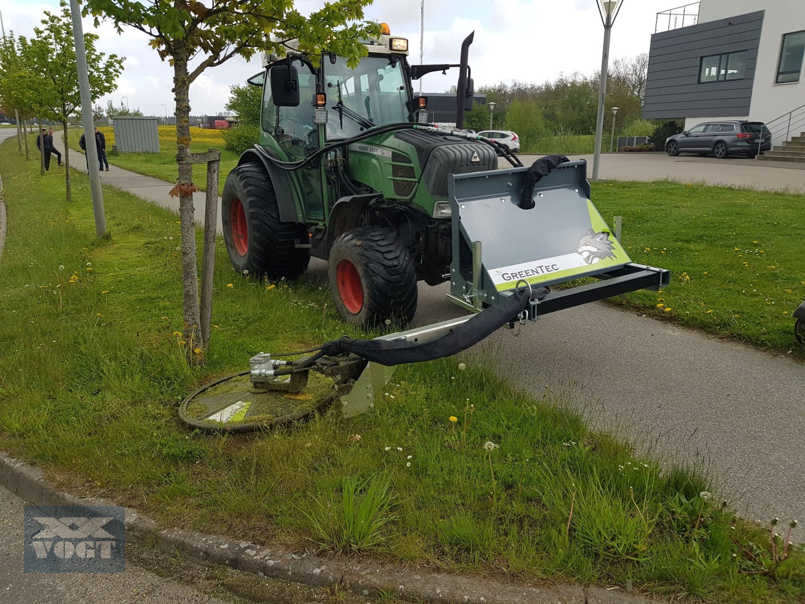 Sonstige Grünlandtechnik & Futtererntetechnik tipa Greentec FOX Multiträger inkl. RI 82 Zaunmäher /Randstreifenmäher Vorführgerät, Gebrauchtmaschine u Schmallenberg (Slika 12)
