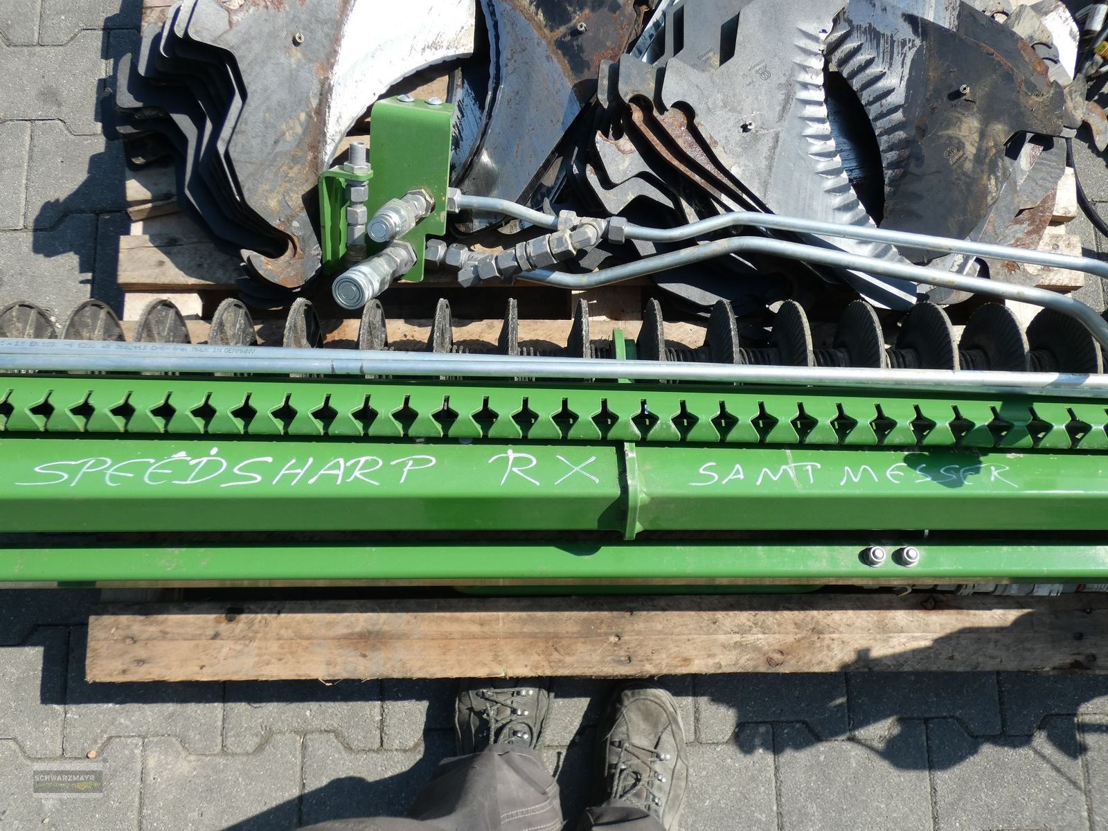 Sonstige Grünlandtechnik & Futtererntetechnik des Typs Krone Messerschleifeinrichtung, Vorführmaschine in Aurolzmünster (Bild 12)