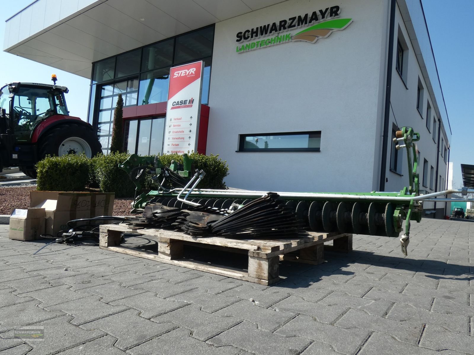 Sonstige Grünlandtechnik & Futtererntetechnik des Typs Krone Messerschleifeinrichtung, Vorführmaschine in Aurolzmünster (Bild 3)