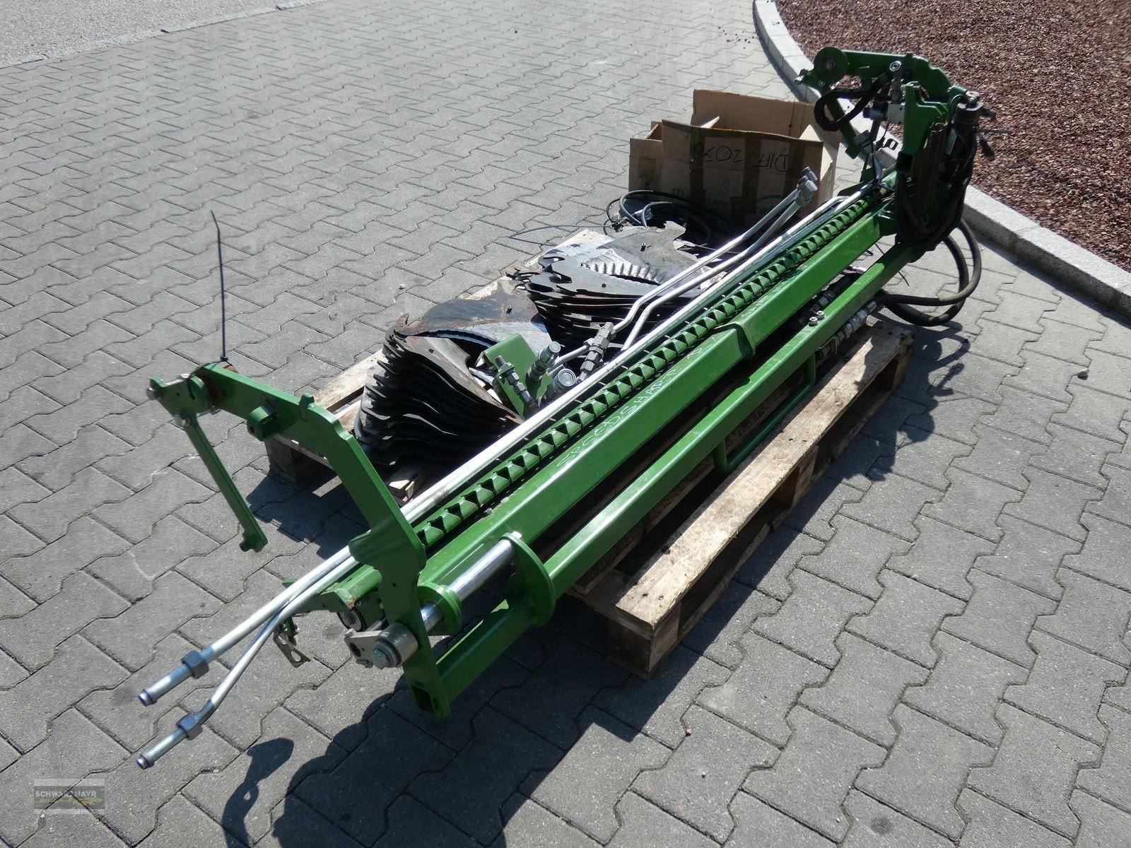 Sonstige Grünlandtechnik & Futtererntetechnik des Typs Krone Messerschleifeinrichtung, Vorführmaschine in Aurolzmünster (Bild 8)