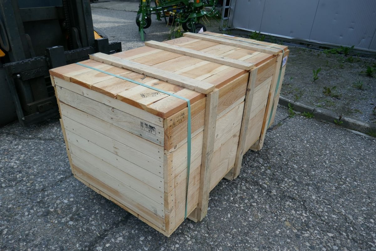 Sonstige Grünlandtechnik & Futtererntetechnik del tipo Krone Rollboden Comprima V 150 XC X-treme, Gebrauchtmaschine In Villach (Immagine 1)