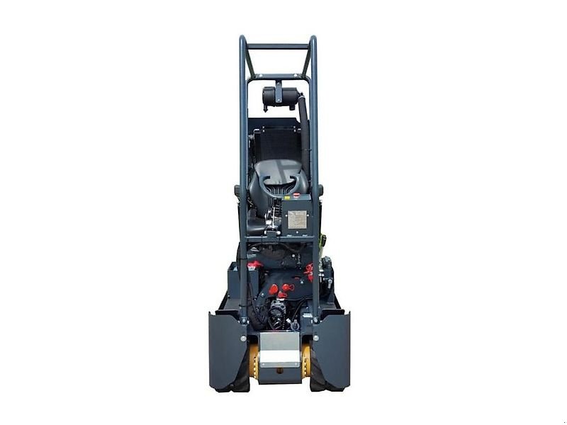 Sonstige Grünlandtechnik & Futtererntetechnik des Typs Niko Raupe Weihnachtsbaumraupe Raupenfahrzeug Geräteträger Mäher, Gebrauchtmaschine in Schmallenberg (Bild 4)