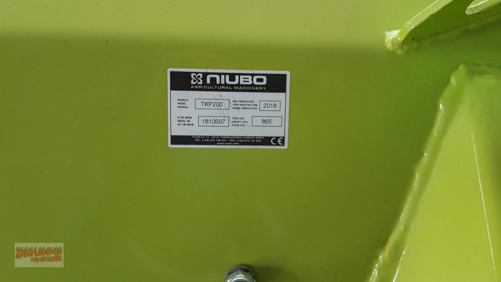 Sonstige Grünlandtechnik & Futtererntetechnik of the type Niubo Auslegemulcher King Plus TKP 200, Neumaschine in Rottenburg a.d. Laaber (Picture 4)