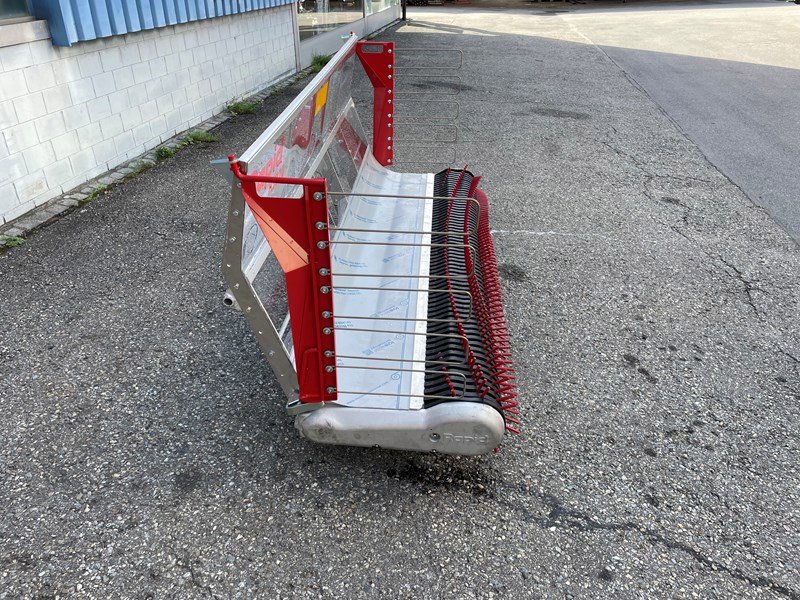 Sonstige Grünlandtechnik & Futtererntetechnik des Typs Rapid Twister 220 Heuschieber, Neumaschine in Chur (Bild 2)