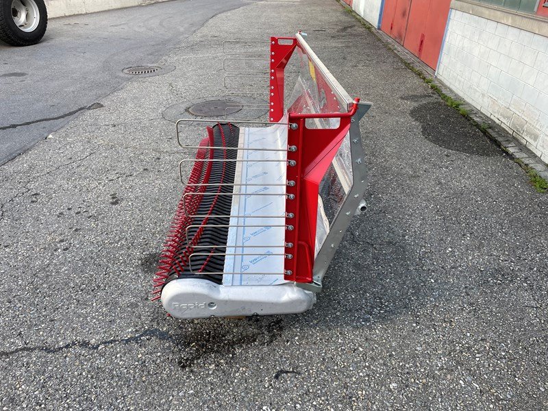 Sonstige Grünlandtechnik & Futtererntetechnik des Typs Rapid Twister 220 Heuschieber, Neumaschine in Chur (Bild 3)