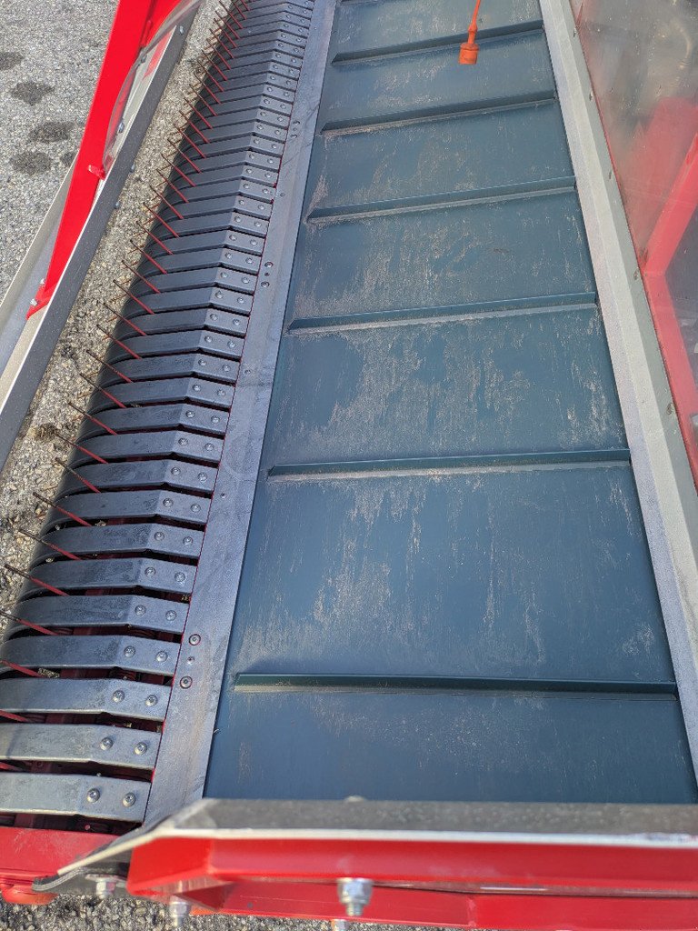 Sonstige Grünlandtechnik & Futtererntetechnik des Typs Reform 226.525 Pickup-Schwader, Ausstellungsmaschine in Chur (Bild 5)