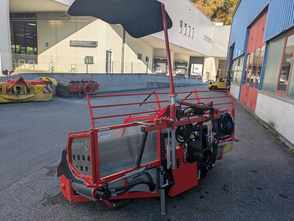 Sonstige Grünlandtechnik & Futtererntetechnik a típus Reform 226.525 Pickup-Schwader, Ausstellungsmaschine ekkor: Chur (Kép 7)