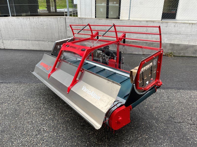 Sonstige Grünlandtechnik & Futtererntetechnik a típus Reform 226.525 Pickup-Schwader, Ausstellungsmaschine ekkor: Chur