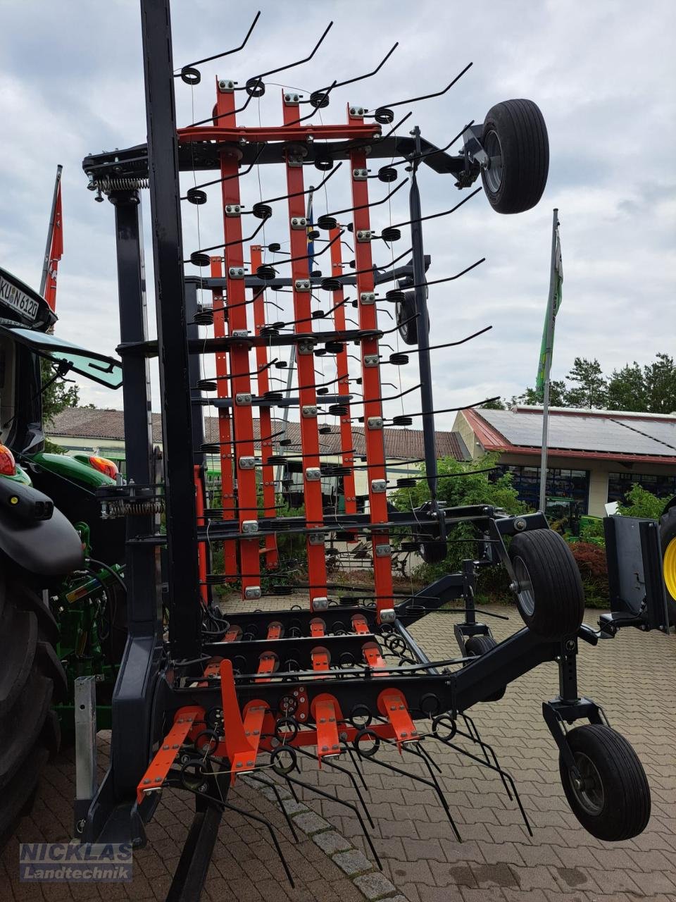 Sonstige Grünlandtechnik & Futtererntetechnik des Typs Saphir ES 800 Grünlandstriegel, Neumaschine in Schirradorf (Bild 5)