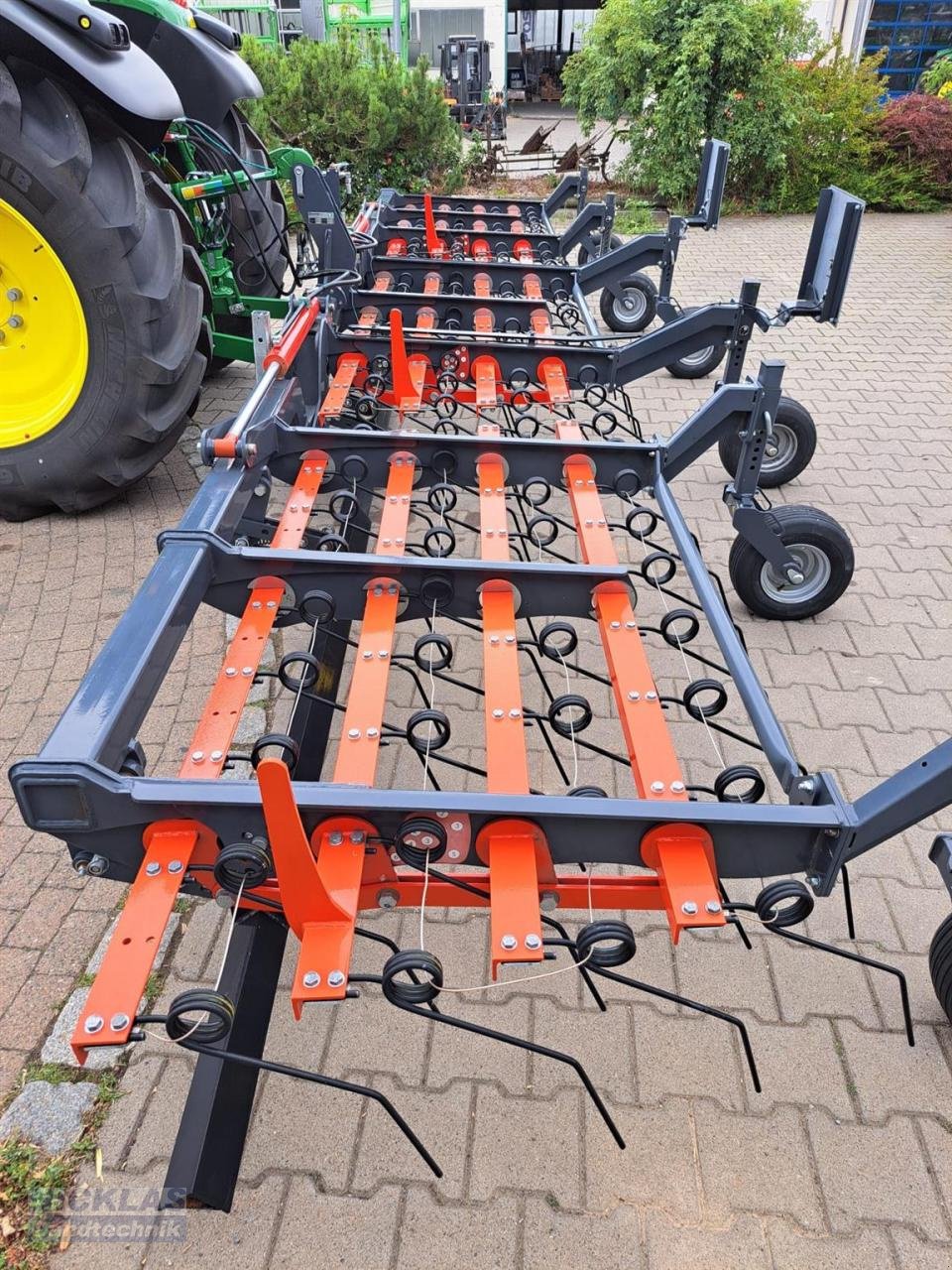 Sonstige Grünlandtechnik & Futtererntetechnik des Typs Saphir ES 800 Grünlandstriegel, Neumaschine in Schirradorf (Bild 12)