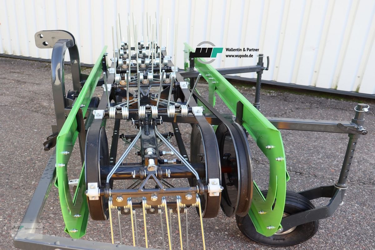 Sonstige Grünlandtechnik & Futtererntetechnik tip Sonstige Bandschwader Bandrechen 210 cm - 280 cm ab 25 PS, Neumaschine in Wesenberg (Poză 4)