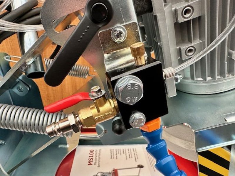 Sonstige Grünlandtechnik & Futtererntetechnik of the type Sonstige Messerschleifer MS100 mit Kühleinrichtung 400V, Neumaschine in Tamsweg (Picture 11)