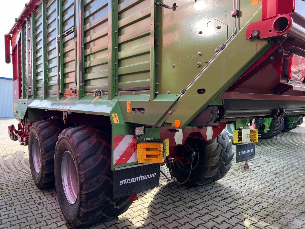 Sonstige Grünlandtechnik & Futtererntetechnik des Typs Strautmann Magnon CFS 430, Vorführmaschine in Ebersbach (Bild 8)