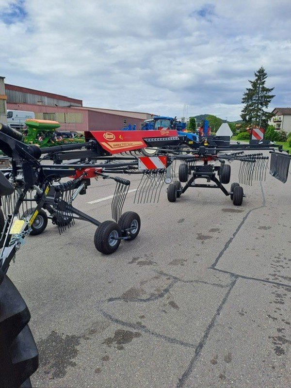 Sonstige Grünlandtechnik & Futtererntetechnik of the type Vicon 715 t vario, Neumaschine in Domdidier (Picture 1)