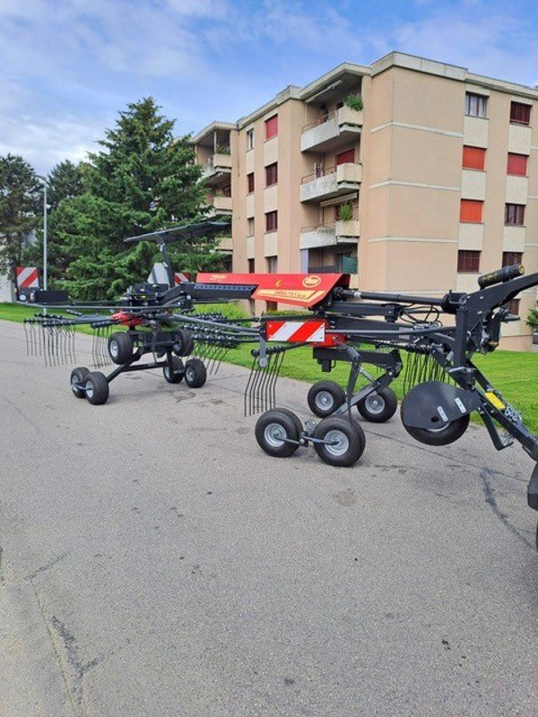 Sonstige Grünlandtechnik & Futtererntetechnik of the type Vicon 715 t vario, Neumaschine in Domdidier (Picture 2)