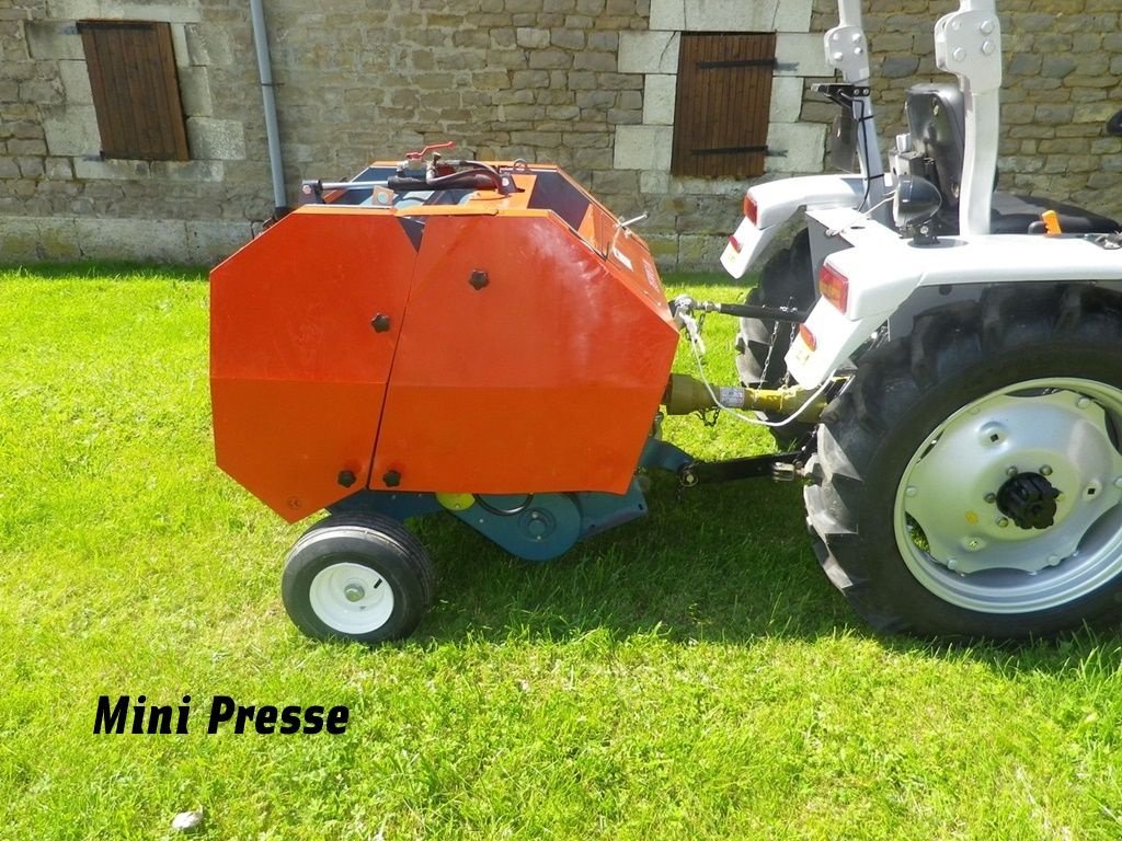 Sonstige Grünlandtechnik & Futtererntetechnik des Typs Zeppelin MINI PRESSE BALLE RONDE 50Z, Gebrauchtmaschine in RETHEL (Bild 1)