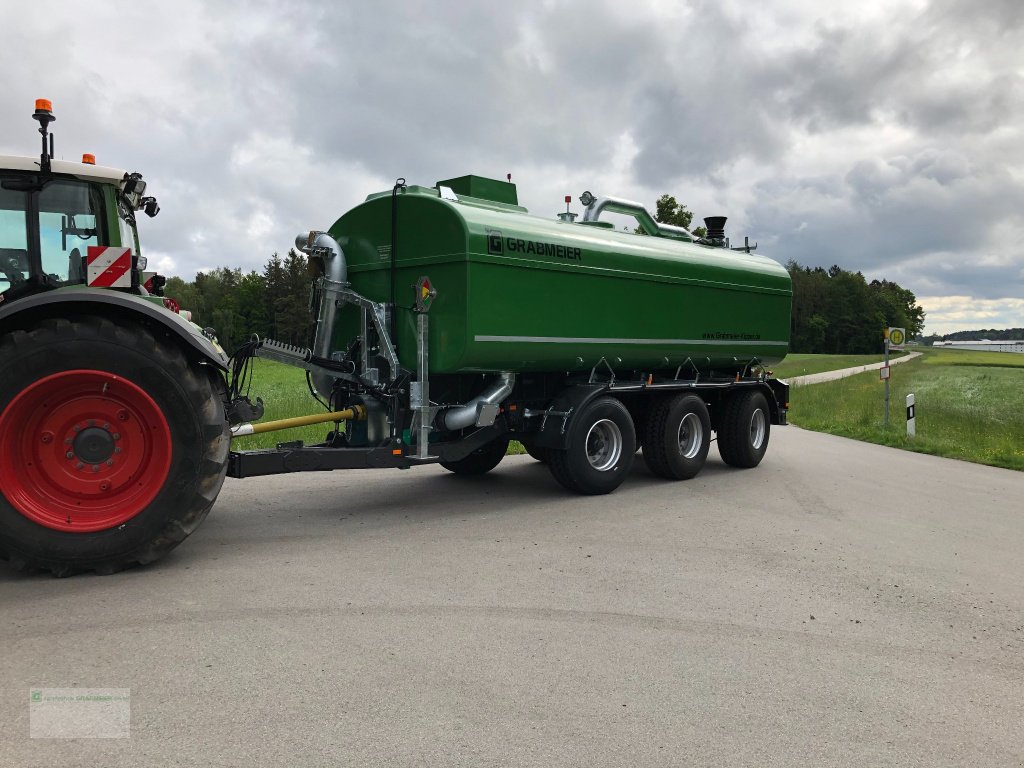 Sonstige Gülletechnik & Dungtechnik des Typs Grabmeier Güllezubringer 28 m³ Tridem Zubringer Zubringfaß, Neumaschine in Reisbach (Bild 16)