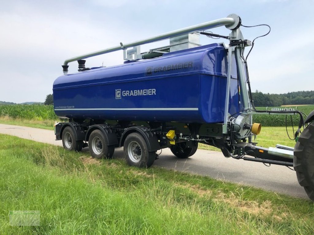 Sonstige Gülletechnik & Dungtechnik des Typs Grabmeier Güllezubringer 28 m³ Tridem Zubringer Zubringfaß, Neumaschine in Reisbach (Bild 9)
