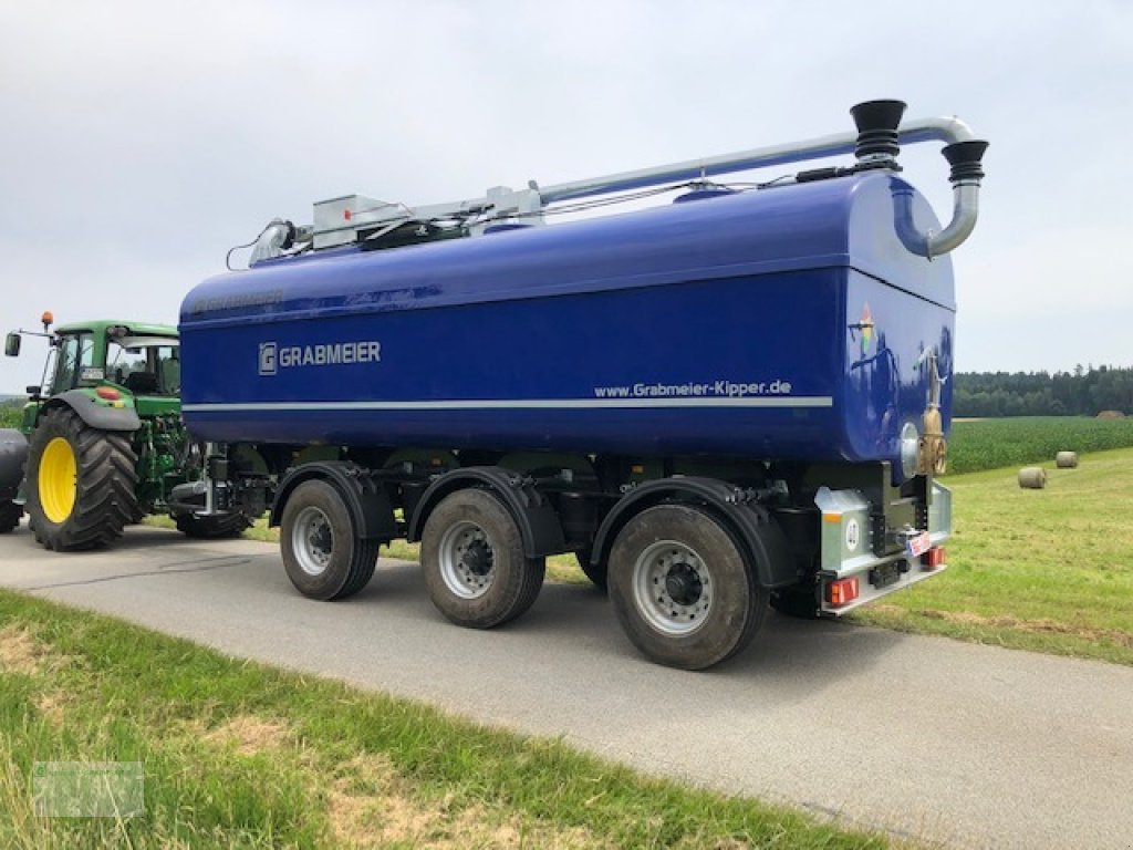 Sonstige Gülletechnik & Dungtechnik des Typs Grabmeier Güllezubringer 28 m³ Tridem Zubringer Zubringfaß, Neumaschine in Reisbach (Bild 10)