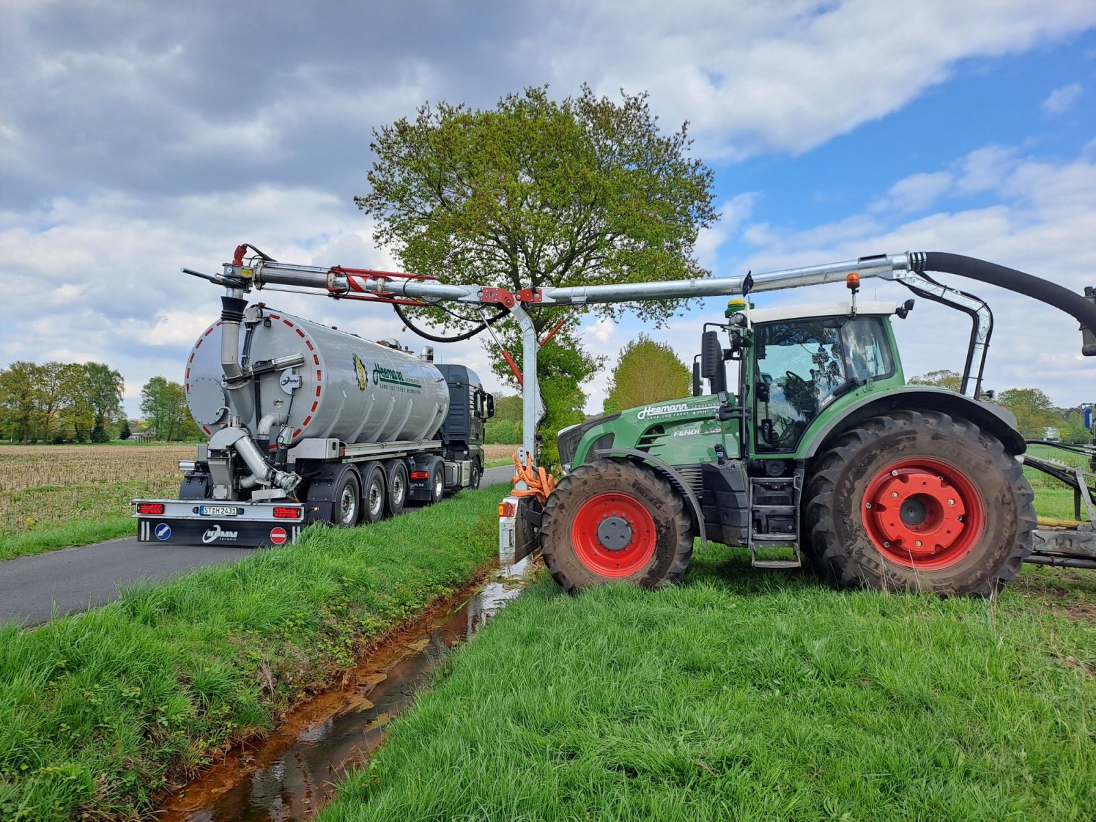 Sonstige Gülletechnik & Dungtechnik typu KleuTec Long Reach 6000, Neumaschine v Fintel (Obrázek 1)
