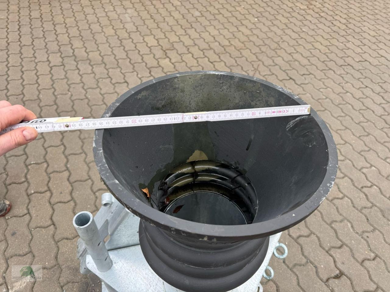 Sonstige Gülletechnik & Dungtechnik van het type Zunhammer Dreifuß-Trichter, Neumaschine in Teichröda (Foto 5)