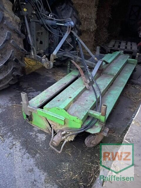 Sonstige Hoftechnik типа Bema Kehrmaschine 2300 agrar, Gebrauchtmaschine в Wipperfürth (Фотография 1)