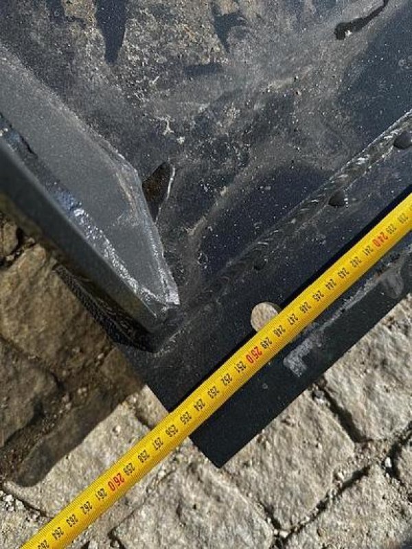 Sonstige Hoftechnik typu Big Dutchman Volumenschaufel 250 cm mit JCB Q-fit Aufnahme, Neumaschine v Göpfritz an der Wild (Obrázek 3)