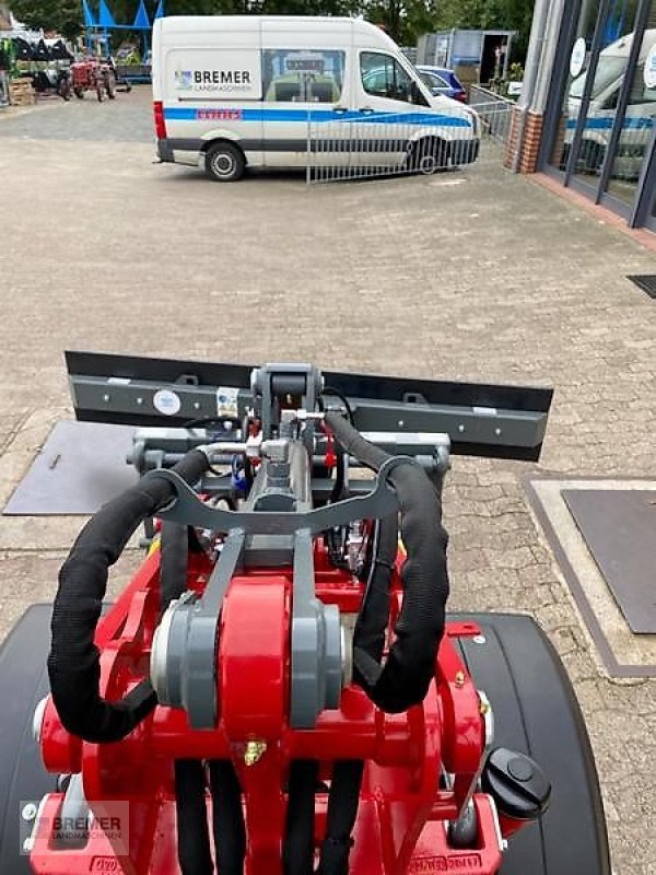 Sonstige Hoftechnik des Typs Bressel & Lade Gummischiebeschild 2400mm hydraulisch schwenkbar EURO Aufnahme, Neumaschine in Asendorf (Bild 2)