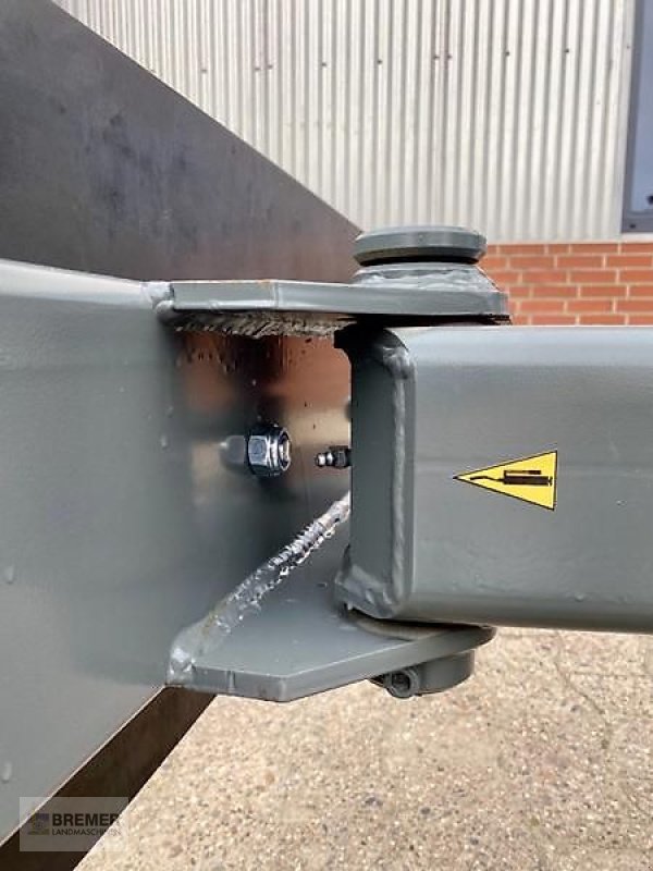 Sonstige Hoftechnik des Typs Bressel & Lade Gummischiebeschild 2400mm hydraulisch schwenkbar EURO Aufnahme, Neumaschine in Asendorf (Bild 15)