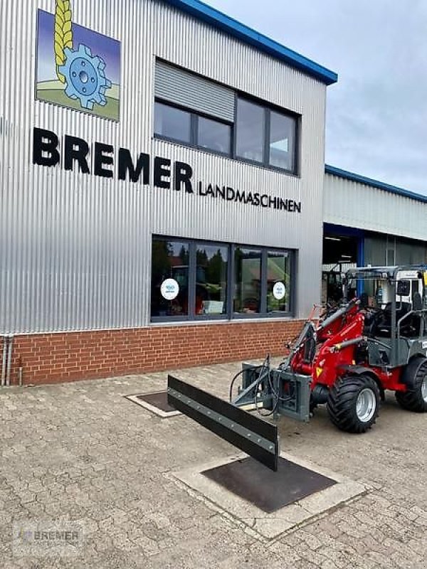 Sonstige Hoftechnik des Typs Bressel & Lade Gummischiebeschild 2400mm hydraulisch schwenkbar EURO Aufnahme, Neumaschine in Asendorf (Bild 1)