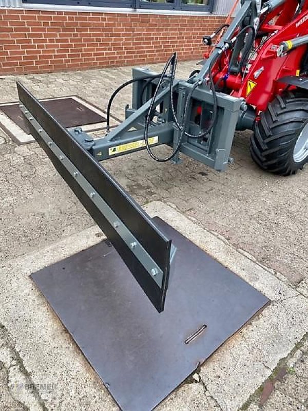 Sonstige Hoftechnik des Typs Bressel & Lade Gummischiebeschild 2400mm hydraulisch schwenkbar EURO Aufnahme, Neumaschine in Asendorf (Bild 5)