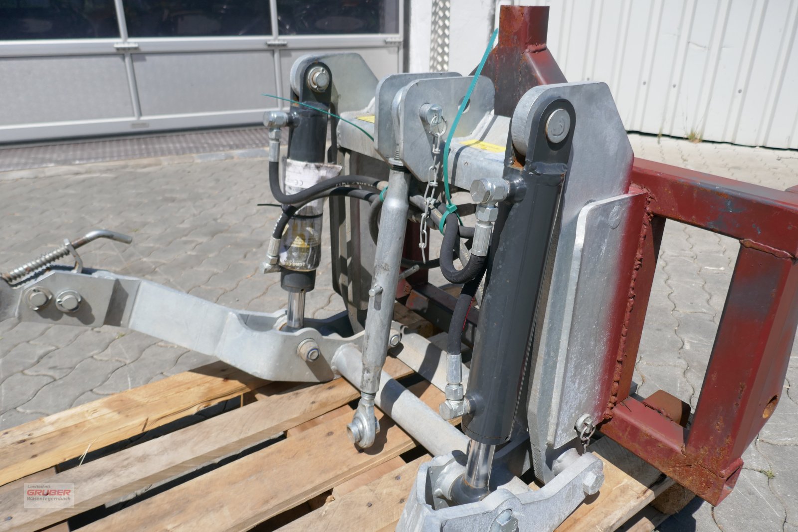 Sonstige Hoftechnik типа CAT Fronthydraulikadapter auf KAT II, Gebrauchtmaschine в Dorfen (Фотография 7)