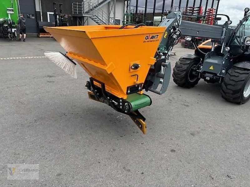 Sonstige Hoftechnik Türe ait GiANT ZV-600 Sägespäneverteiler, Vorführmaschine içinde Colmar-Berg (resim 1)