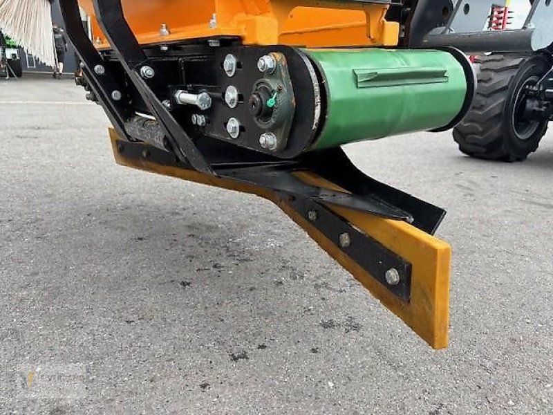 Sonstige Hoftechnik Türe ait GiANT ZV-600 Sägespäneverteiler, Vorführmaschine içinde Colmar-Berg (resim 5)